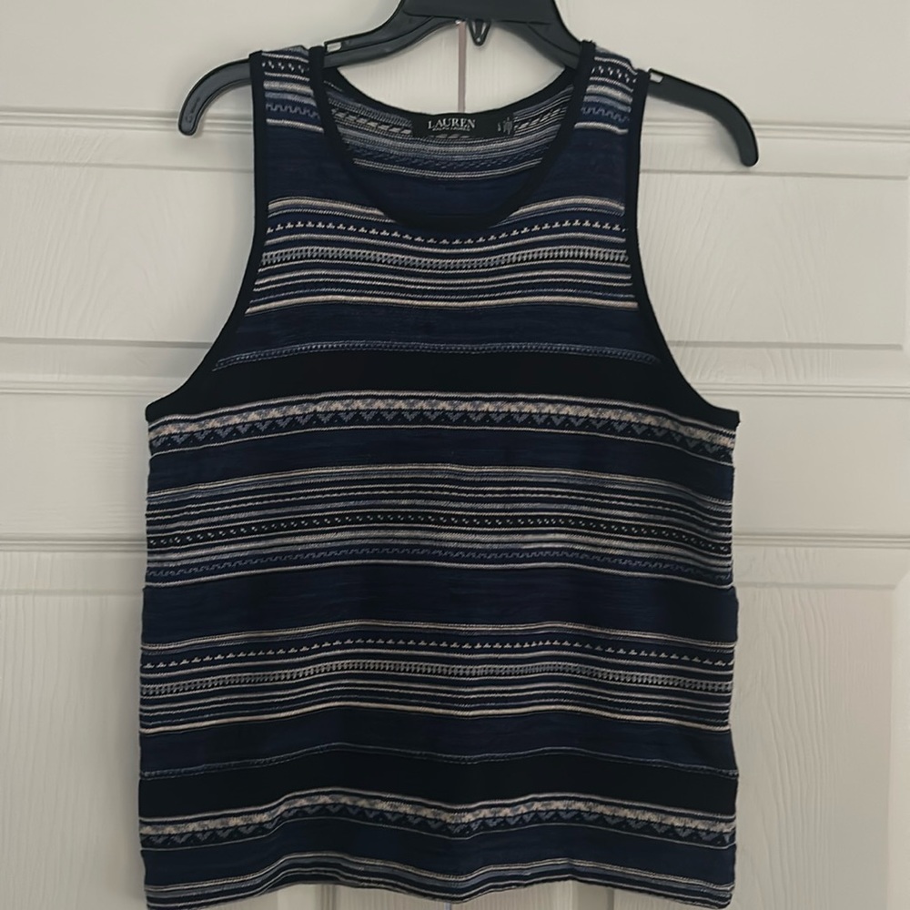 Knitted tank